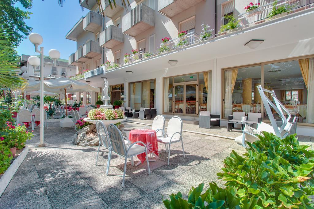 Hotel Garden Беллария-Иджеа-Марина Экстерьер фото